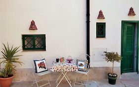 Le Lanterne Di Terrasini